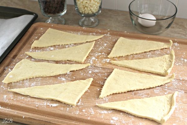 Easy Chocolate Filled Pasty Puffs